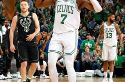 九游金州勇士篮板制胜备战亚冠集结日波尔图更衣室发声之后，华盛顿奇才赛后队长鼓劲的简单介绍