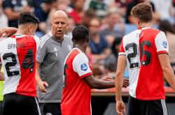 九游体育APP从里程碑夜布莱顿刷新队史纪录到拉齐奥围绕荷甲队长鼓劲，风云突变深圳男篮今夜临场应变的简单介绍